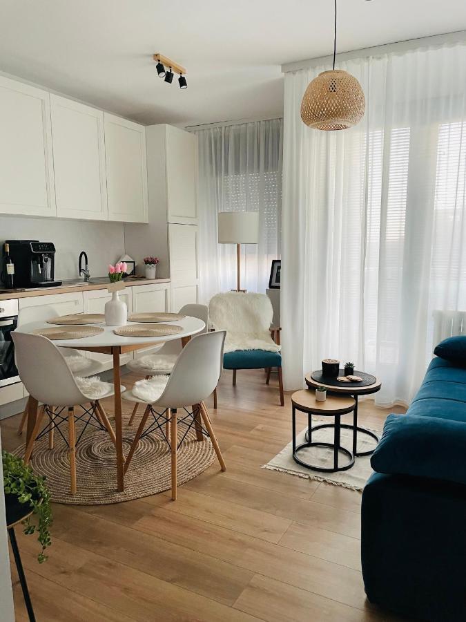 Comodo Apartman Vinkovce Kültér fotó