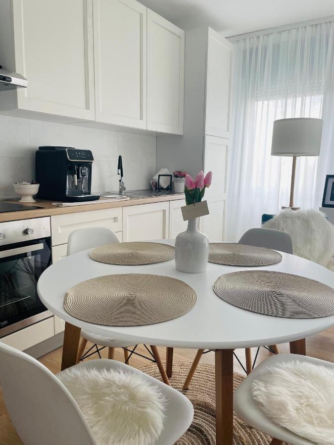 Comodo Apartman Vinkovce Kültér fotó