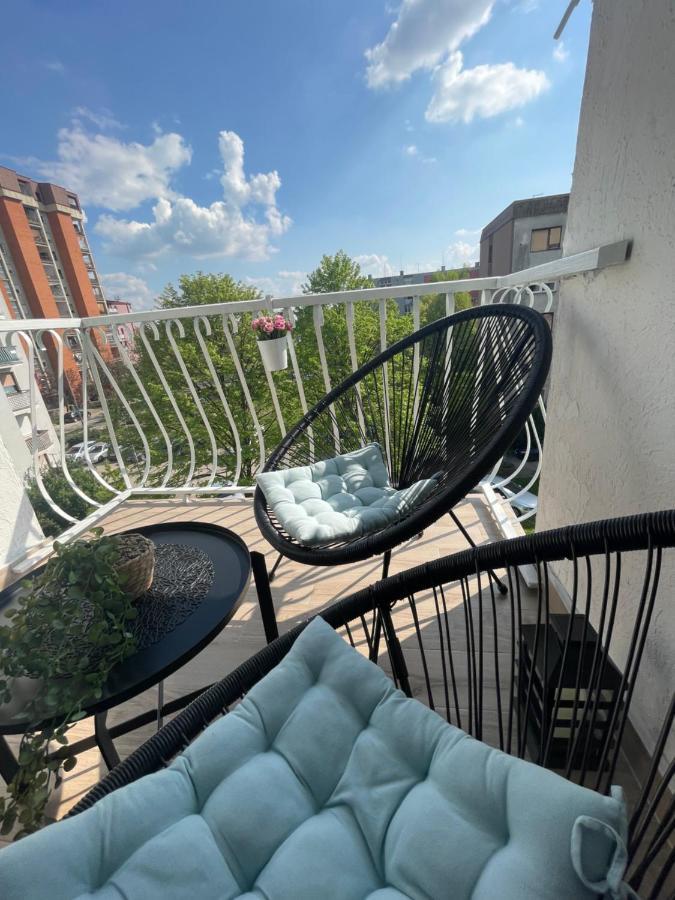 Comodo Apartman Vinkovce Kültér fotó